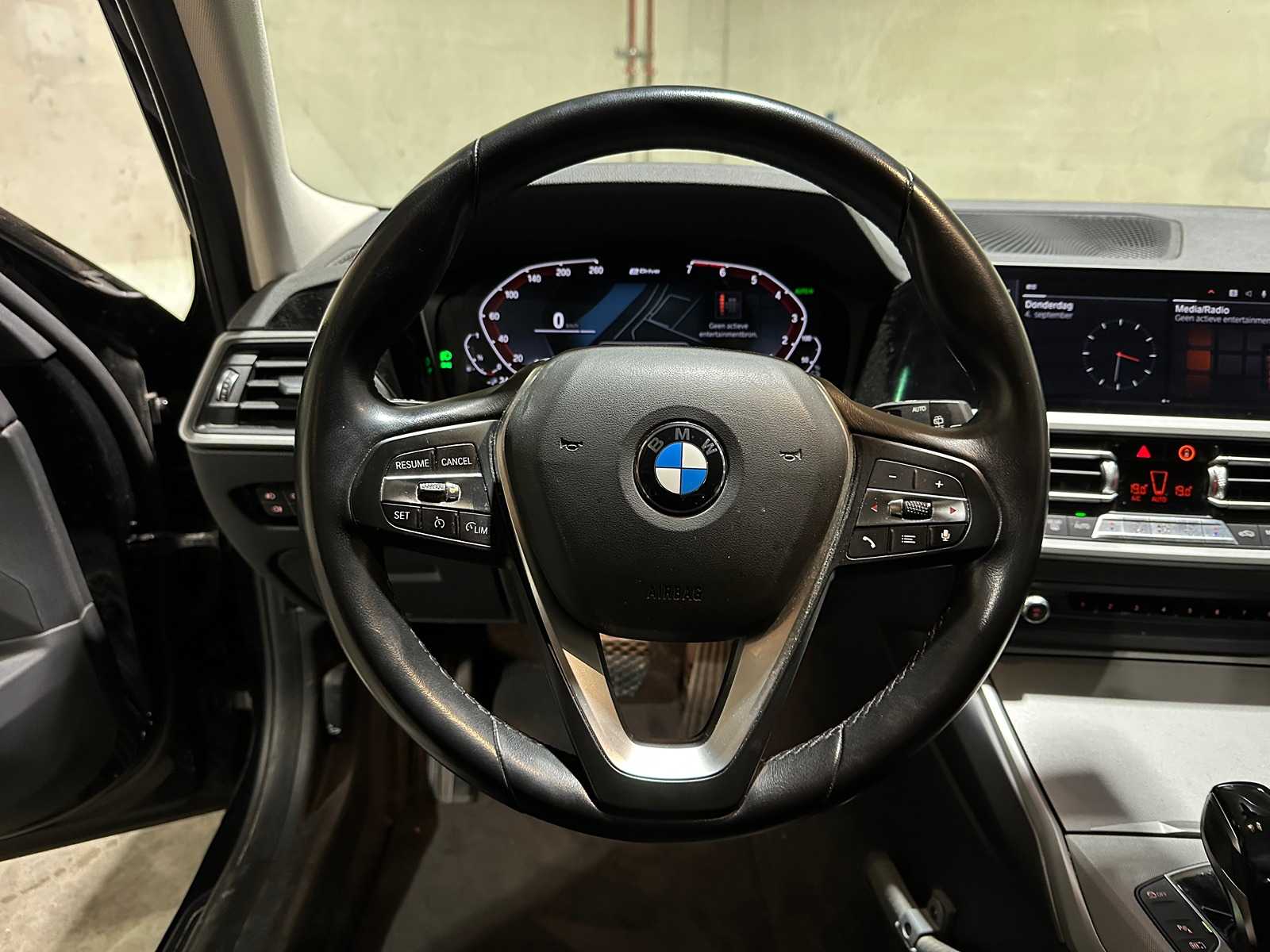 BMW 330e Touring G21 292pk 2021 (Origineel-NL + 1e Eigenaar), K-451-VL