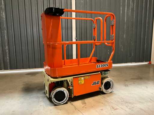 Platforma aeriană JLG 1230es 2008