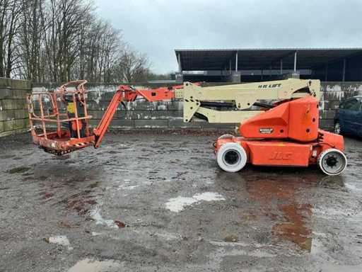 Plateforme aérienne JLG M400 AJPN 2008 défectueuse