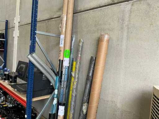 Lotto di accessori per macchine
