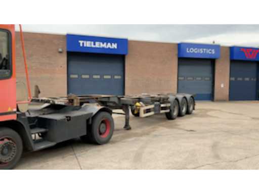 d821ab64-acd4-4085-8f4a-47b35a24b952.mp4