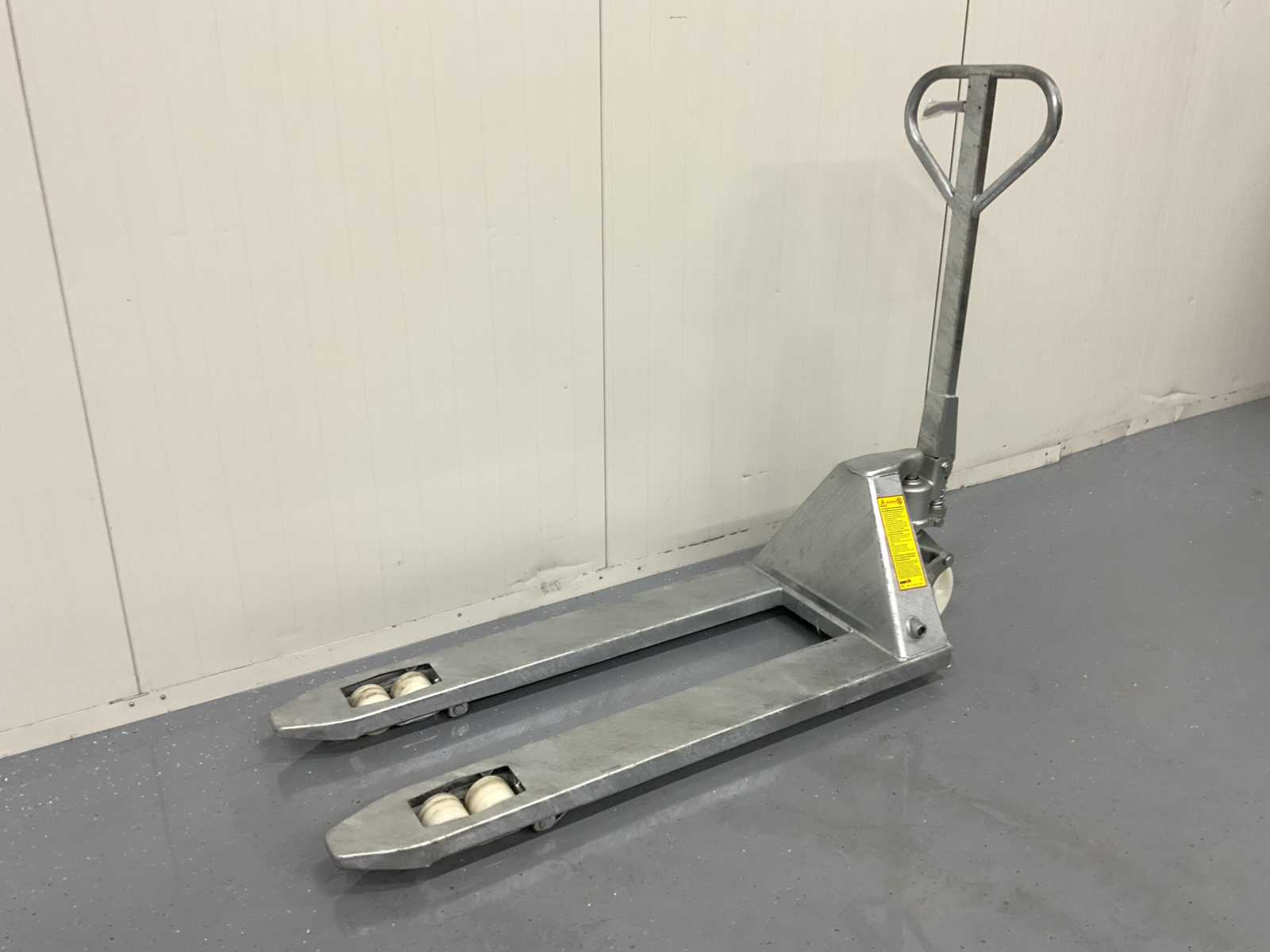 JD – HPT 2500 Galvanized Pump Truck – Hand Hydraulic Pallet Truck
