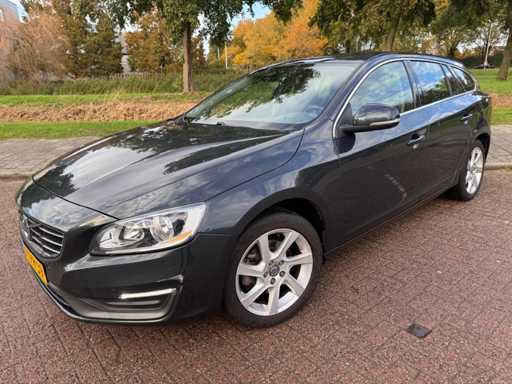 Volvo V60 1.6 T3 Momentum , ; 6-TPH-39