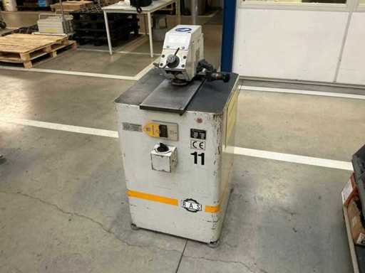 Maszyna do kołnierzy RAS 21.20