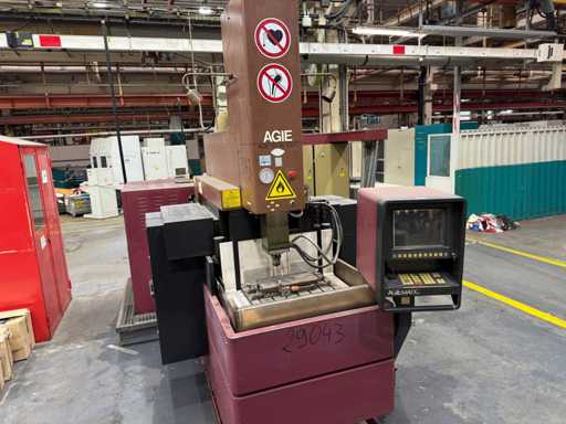 Agie - Agietron-100 C - macchina EDM a fusione a die demolita