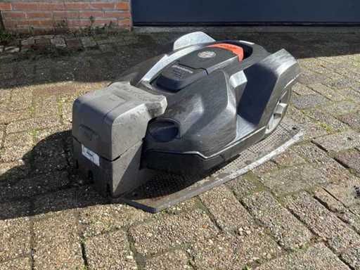 2014 Husqvarna 330X Robotic Lawnmower