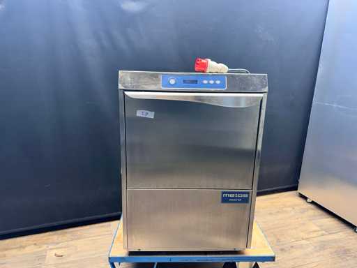 2015 Metos Master Premium 50 Korvenvaatwasmachine