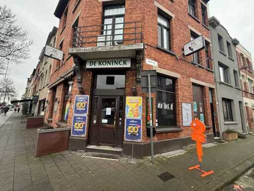 Café Nen Hoek Af due to bankruptcy