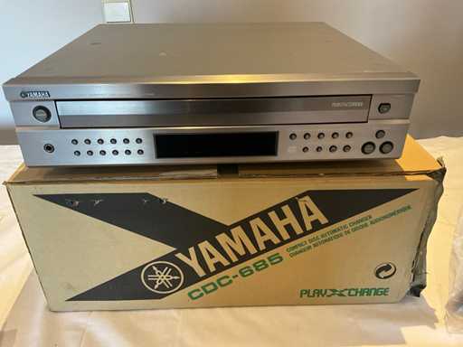 Zmieniacz płyt Yamaha CDC-685