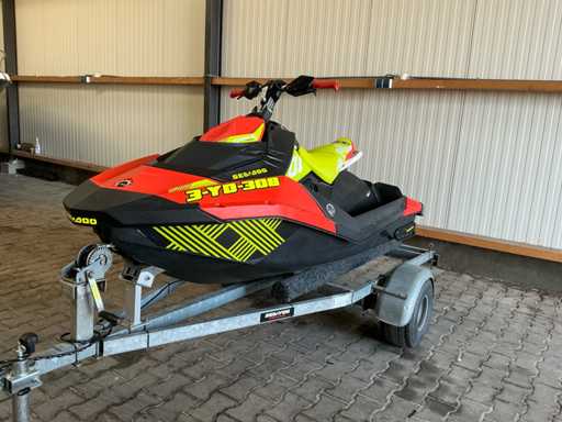 Seadoo Spark Trix Waterscooter Incl. Trailer