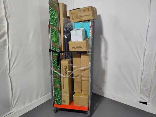 Rolcontainer met diverse producten