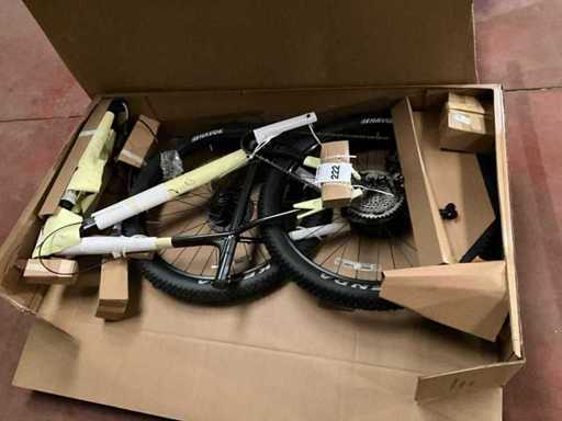 Trek Roscoe 6 XL lithium grey/cobra blood (1x)