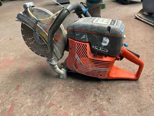 Fierăstrău pentru beton Husqvarna