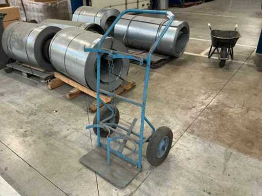 Wózek z butlami gazowymi