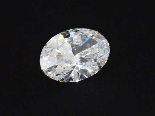 Diamant - diamant taille ovale d’environ 4,00 carats (certifié)