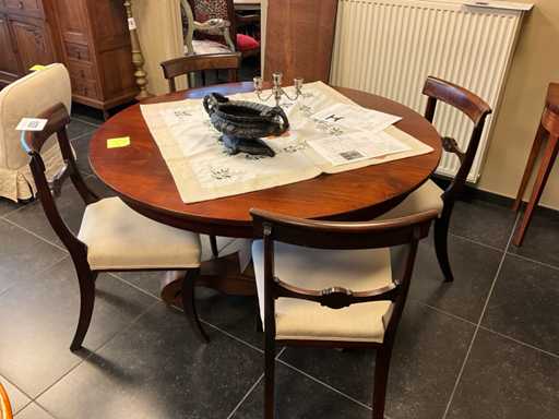 Houten ronde coulissentafel