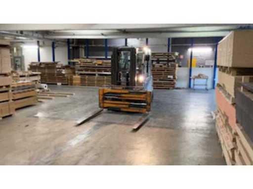 a97b2961-fbbf-4296-a428-8d7766d78a07.mp4