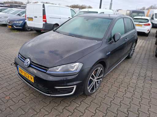 Volkswagen Golf 1.4 TSI GTE , HR-352-R