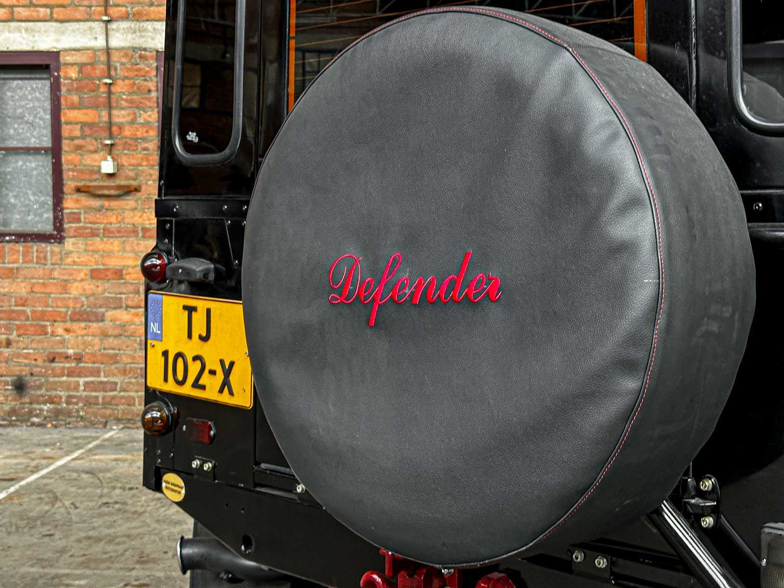 Land Rover Defender 90 V8 LS3-Motor 430pk 1996