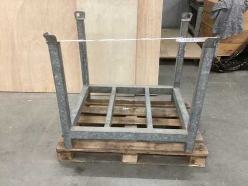 #664# Stacking Pallet Rack