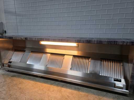 Stainless steel extractor hood