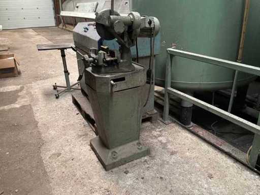 Bewo Circular Cutting Saw Machine