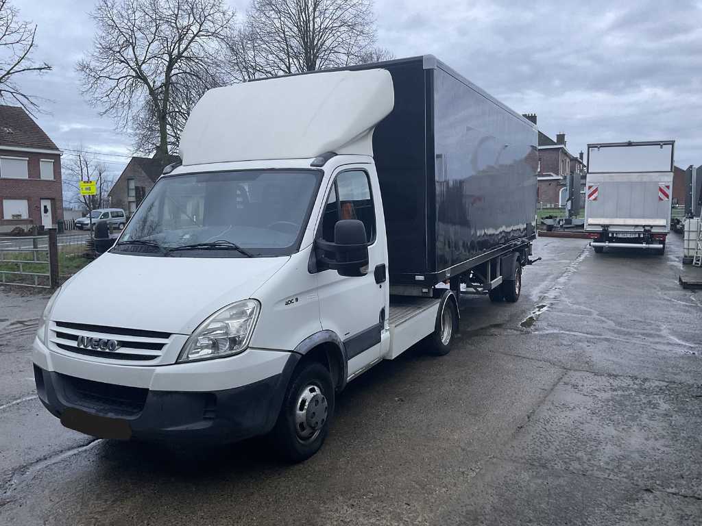 Iveco Daily 40C18T with semitrailer - 2007