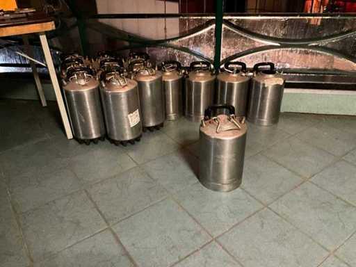 Thielmann stainless steel beverage tanks (13x)