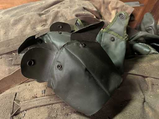 Batch of canteen covers vinyl