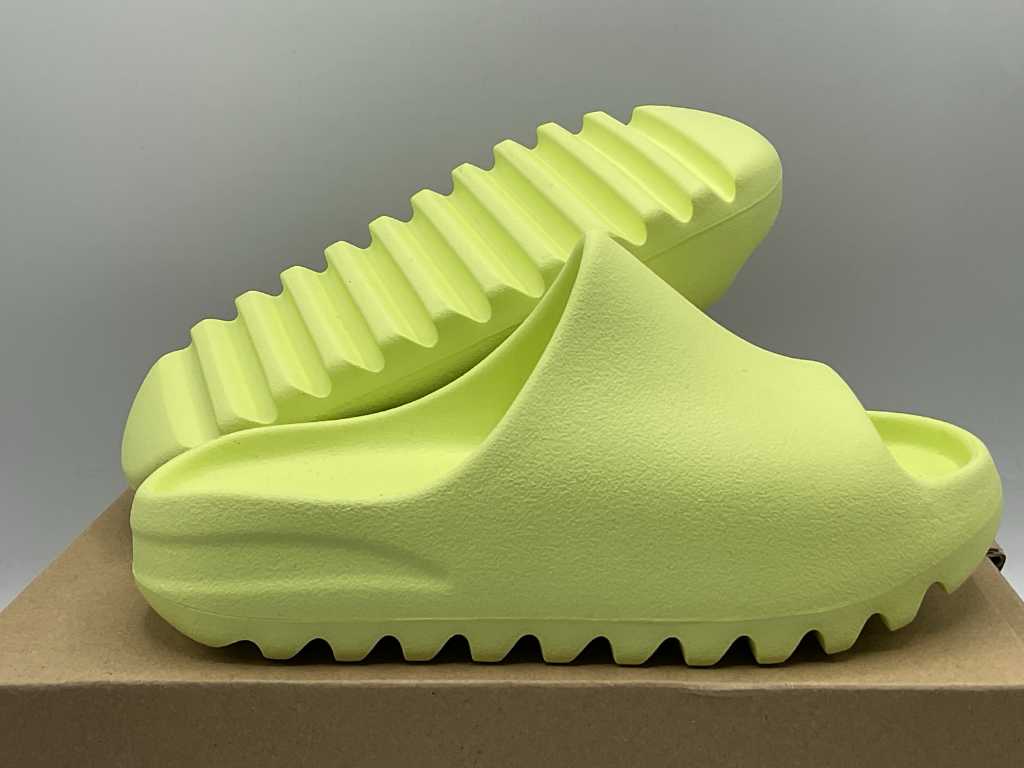 Adidas Yeezy Slide Glow Grün Kinder Flip Flops 33