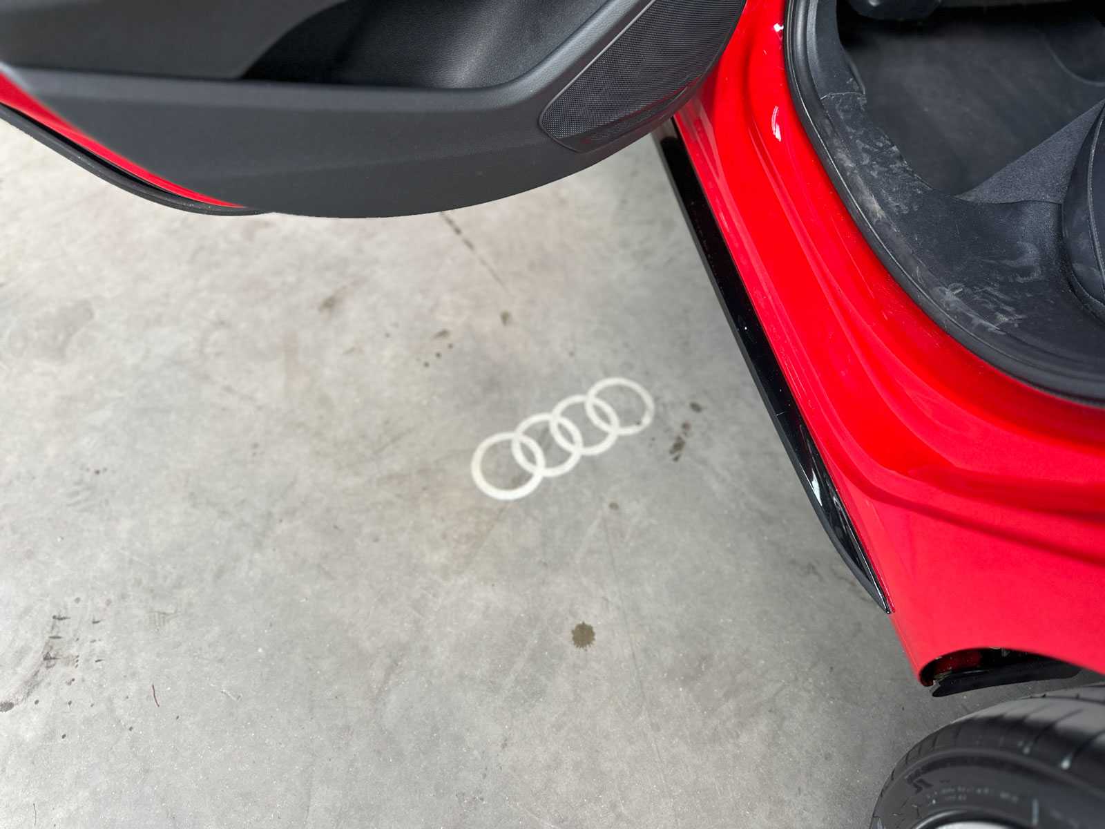 Audi A4 Avant 2.0 T g-tron Design Pro Line Plus 170pk 2018, R-401-VV