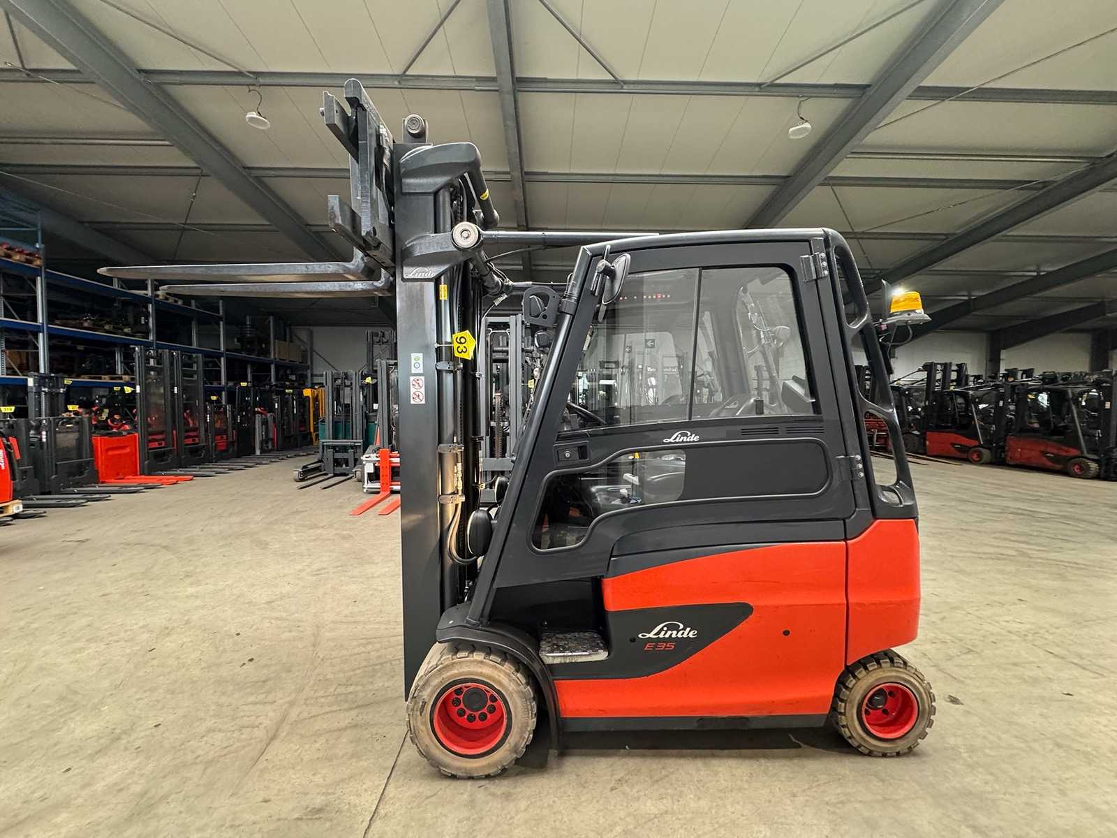 2018 Service + UVV 03/2027 Linde E35L 3.500kg Triplex 613cm 4th Valve Electric Forklift Forklift 3.279 hours