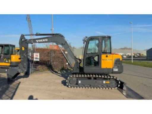 8557ffc6-8070-47a2-beee-0267e8ee0208.mp4