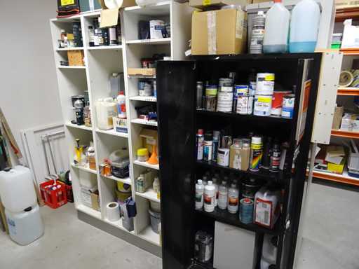 Farbmischung und Behandlungsmaterialien