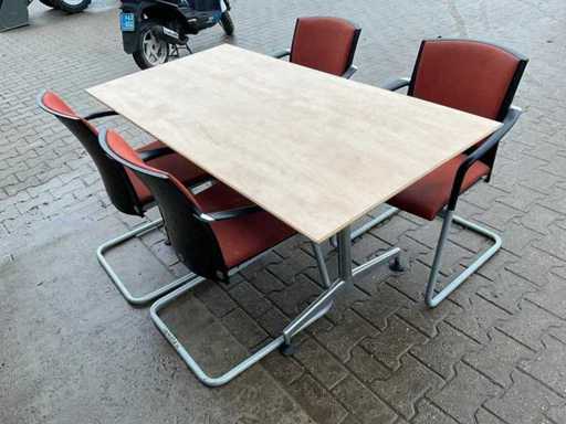 Stół z 4 krzesłami (3x)