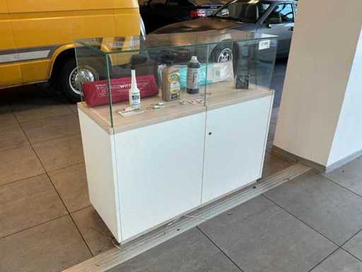 Shop counter