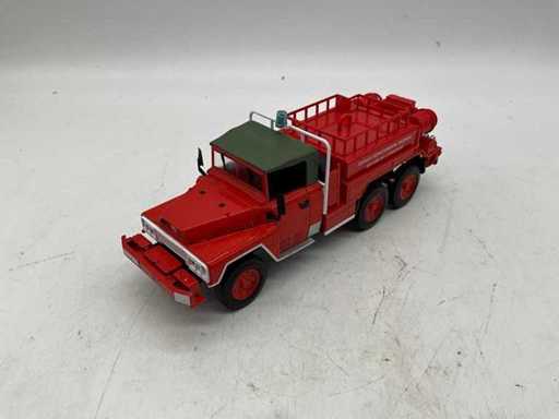 Model car