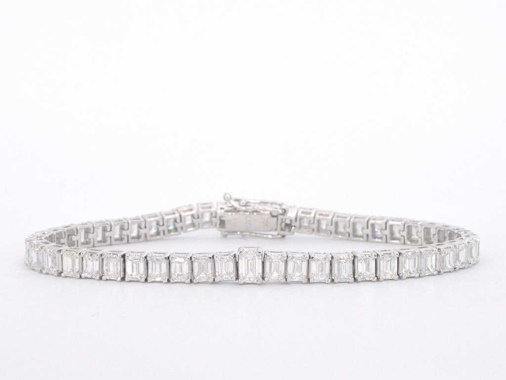 Witgouden armband met briljant geslepen diamanten 9.90 carat