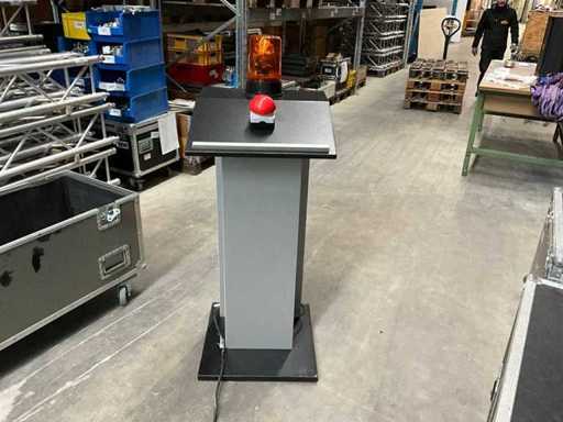 2 pezzi di banchi quiz con buzzer e luce rotante