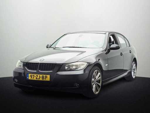 BMW Seria 3 318i Executive 2008 | 97-ZJ-BP