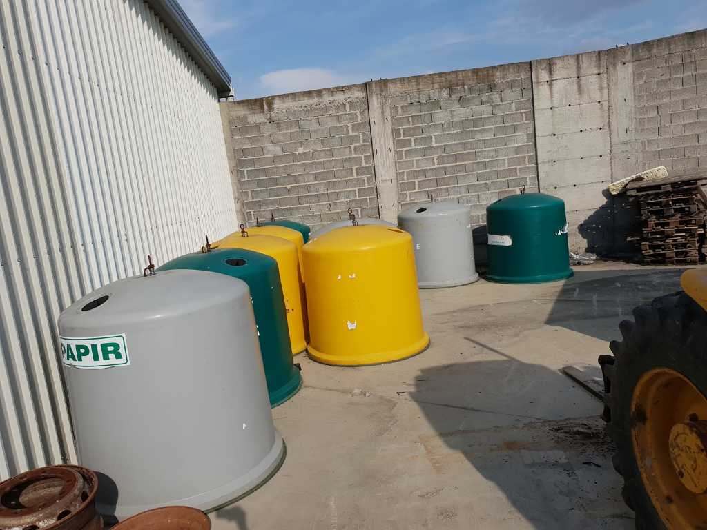 Waste Containers (9x)