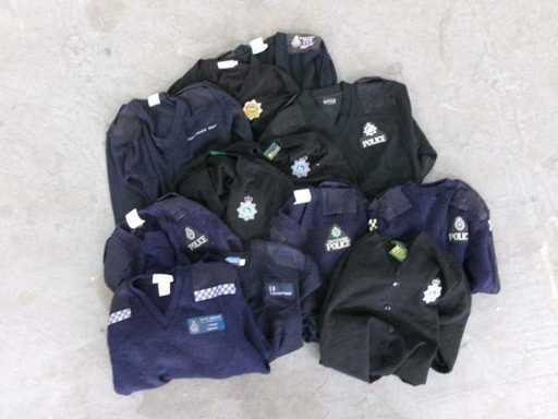 Mix maglione poliziotto/cardigan britannico, parzialmente difettoso (R10) (60x)
