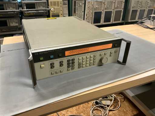 Hewlett Packard 8642B Signalgenerator