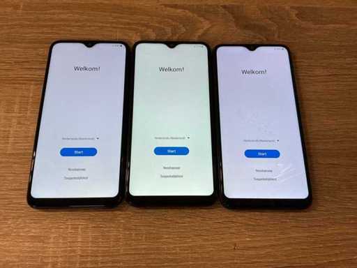 Samsung Galaxy A10 Mobile Phone (3x)