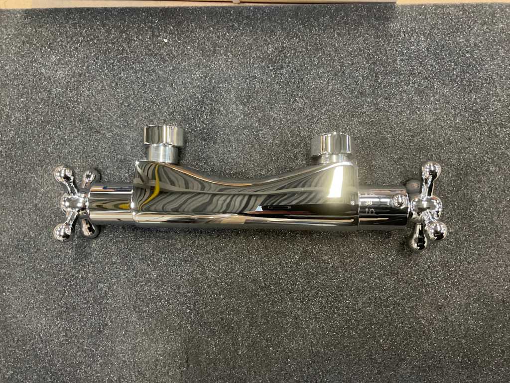 Thermostatic shower mixer | Troostwijk Auctions