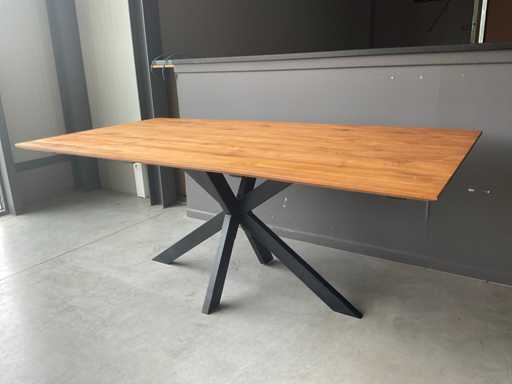 Table à manger Mansours