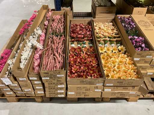 Silka Various artificial flowers