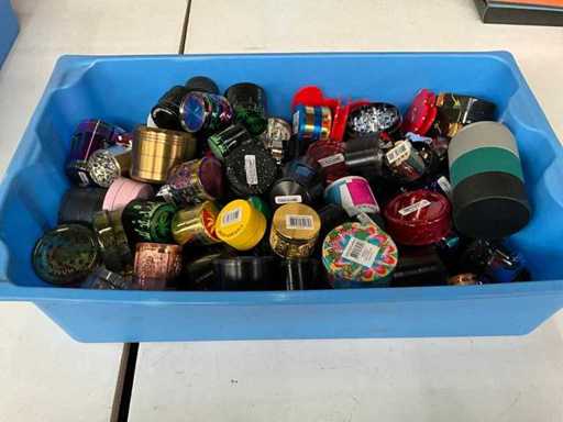 Viele verschiedene Mühlen mischen