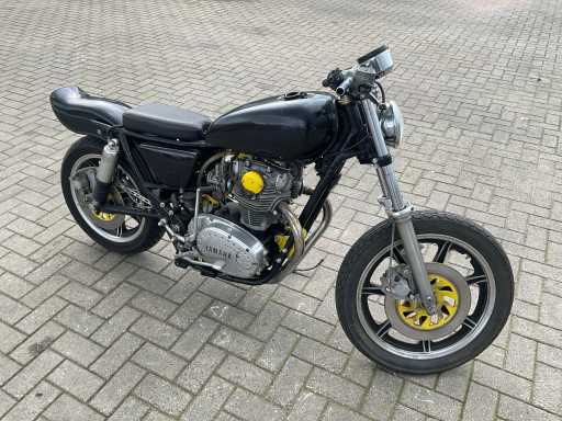 Yamaha Racing X650 Motorfiets