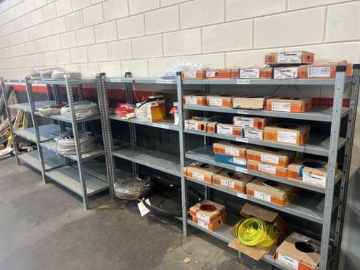 Partij elektrische bedrading op haspels / dozen (40x)